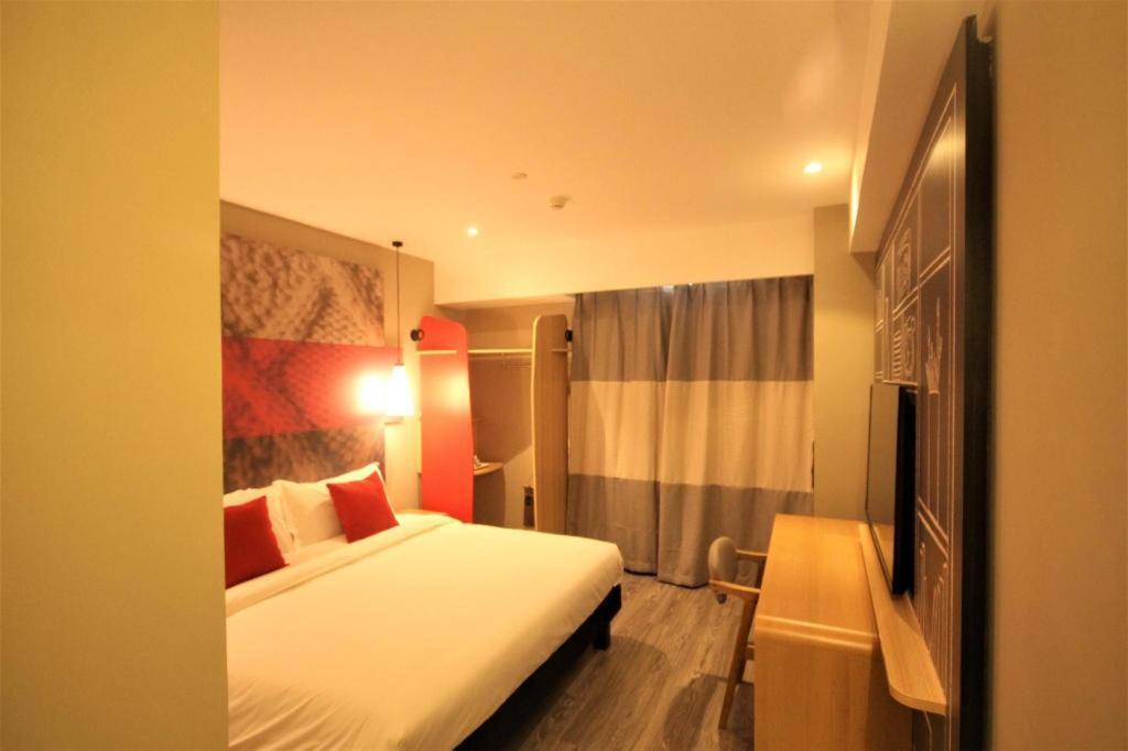 Hotel Ibis Shenyang North Station Extérieur photo