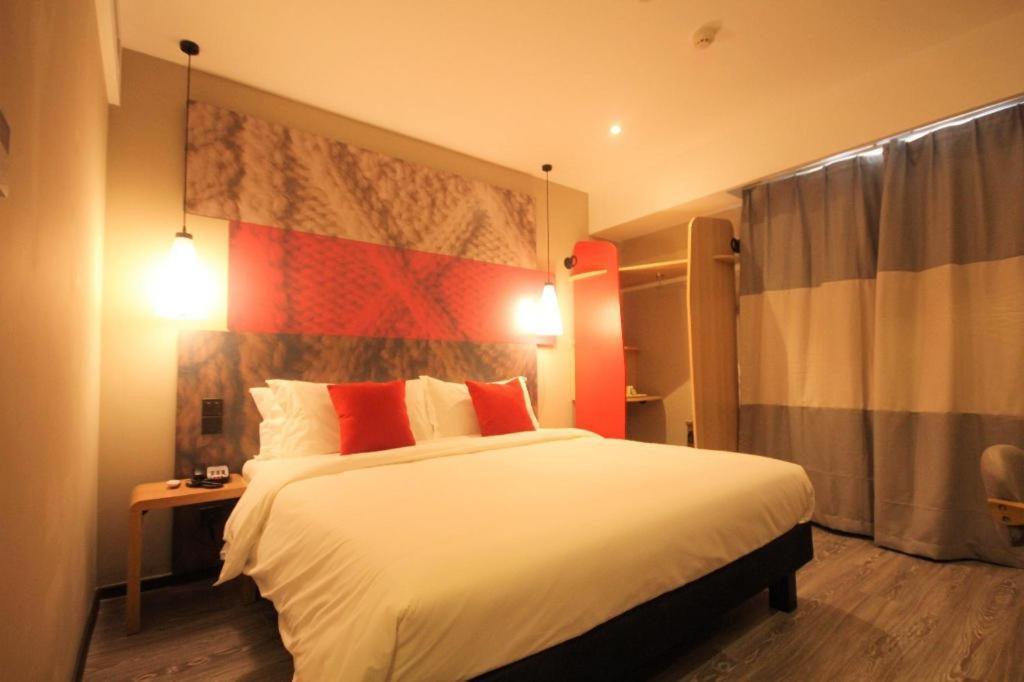 Hotel Ibis Shenyang North Station Extérieur photo