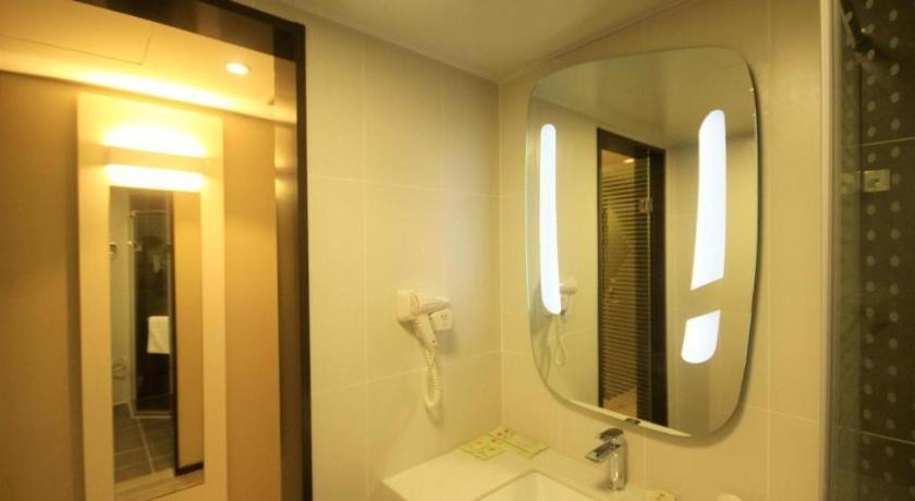 Hotel Ibis Shenyang North Station Extérieur photo
