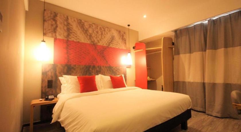Hotel Ibis Shenyang North Station Extérieur photo