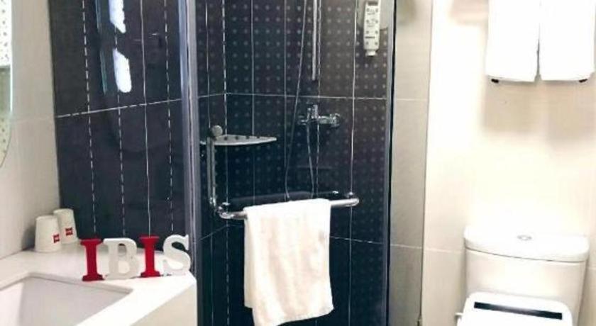 Hotel Ibis Shenyang North Station Extérieur photo